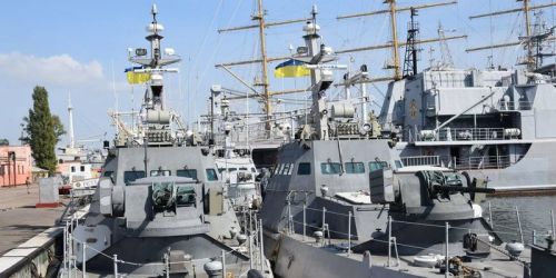 Военно-морские базы Украины подорвут стабильность в Черном море и будут под прицелом флота России