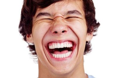 Медики выяснили, сколько минут в день нужно смеяться для продления жизни
