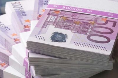 Жителям Відня роздадуть по 50 євро на походи в ресторани