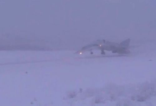 У Росії під час посадки розколовся навпіл бомбардувальник Ту-22М3: відео