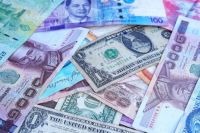 В Украину снизились поступления валюты