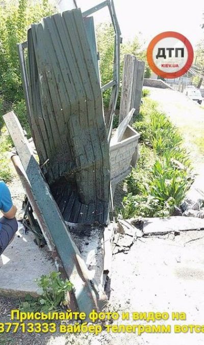 Пьяный водитель оставил без электричества целое село под Киевом