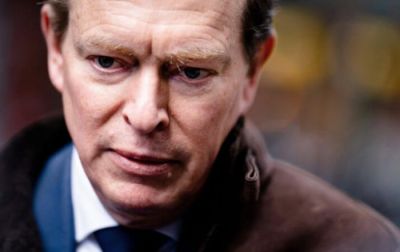 Глава МОЗ Нідерландів втратив свідомість під час дебатів про коронавірус
