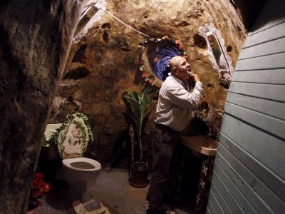 Уникальный подземный дом (ФОТО)