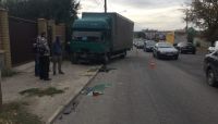 ДТП в Запорожье: фура снесла автомобиль полиции