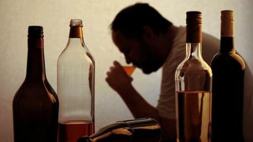 Специалисты обнаружили связь между алкоголем и бессонницей