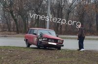 В Запорожье легковушки попали в ДТП: один автомобиль загорелся (ВИДЕО)