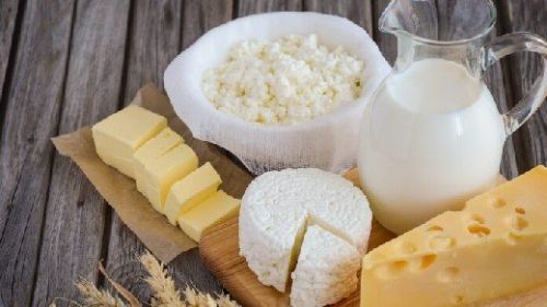 Врачи назвали продукты, которые приводят к отекам
