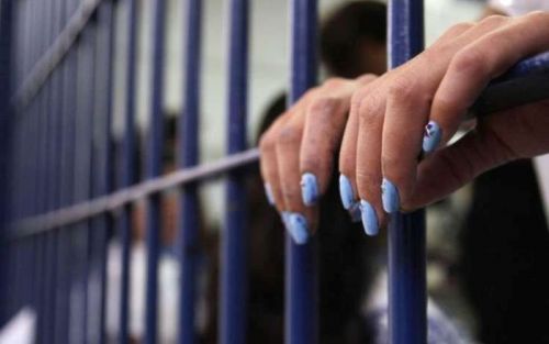 Іспанка сяде у в’язницю за те, що вдавала з себе чоловіка