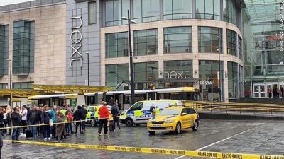 У Манчестері чоловік з ножем напав на відвідувачів торговельного центру