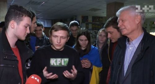 «Снимали молодежное кино». Как студенты поссорились с руководством киевского вуза (ВИДЕО)