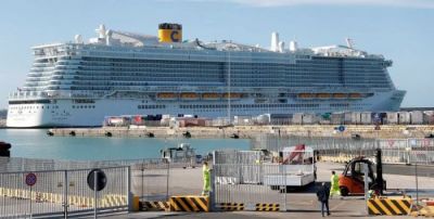 В Італії заблокували круїзний лайнер, на борту якого 6000 пасажирів