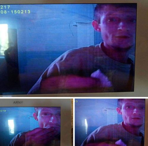 В Киеве ищут мужчину, заклеивавшего веб-камеры в подъездах