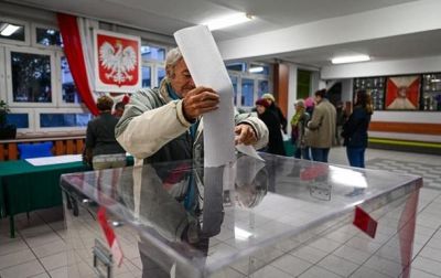 В Польше подсчитали голоса на выборах: проценты лидеров снизились