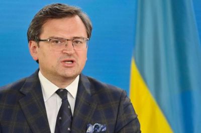 Кулеба поддержал введение в Украине двойного гражданства